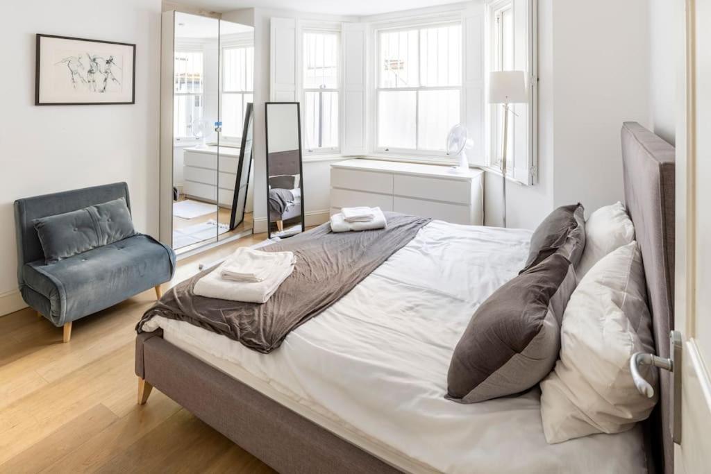 Superior 5* Kensington, London Flat + Free Wi-Fi Apartment Bagian luar foto